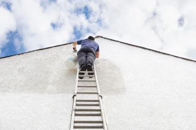 Peinture extérieure à la Brûlatte — façades et ravalement